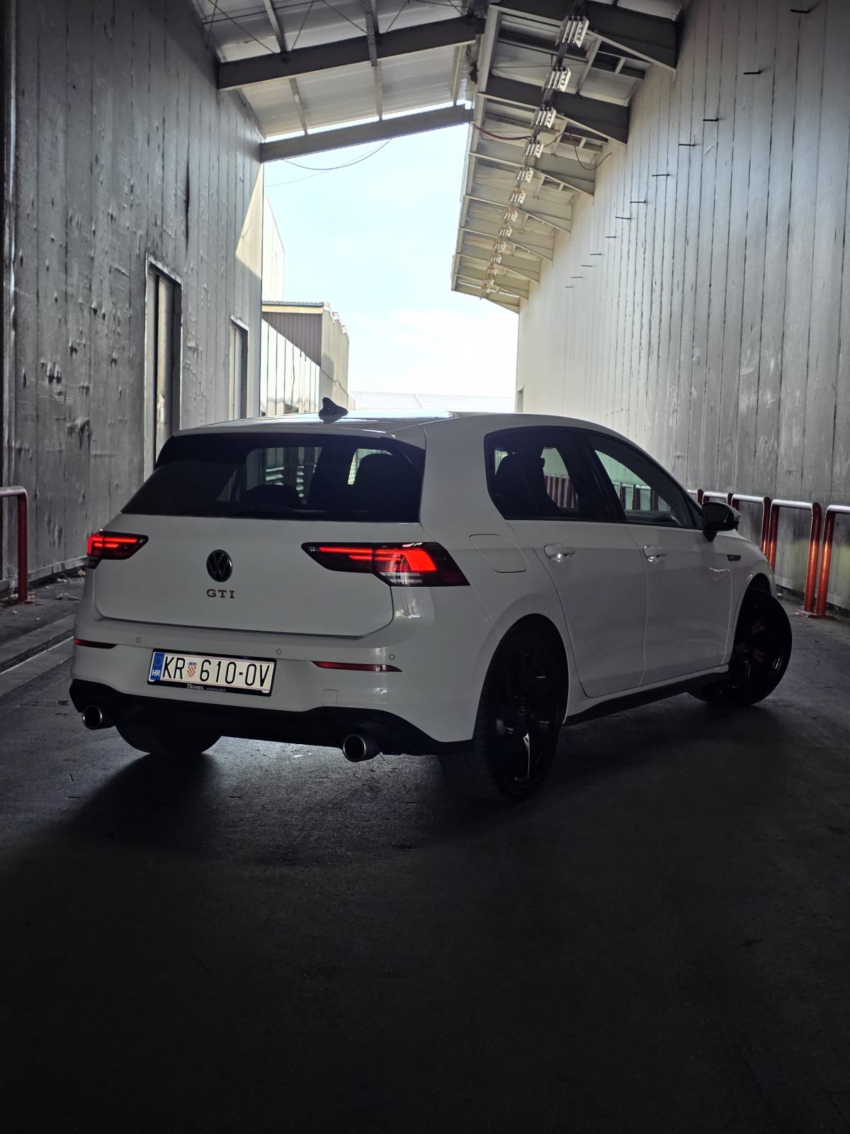 VW Golf 8 2,0 DSG GTI 245 KS, AMBI LIGHT, CAR VERTICAL, PDV, 12/2023, fotografija 13