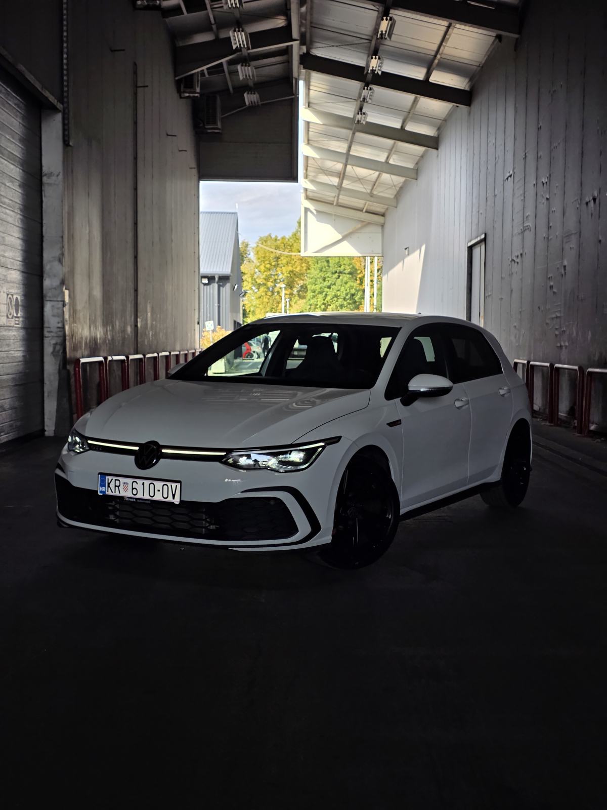VW Golf 8 2,0 DSG GTI 245 KS, AMBI LIGHT, CAR VERTICAL, PDV, 12/2023, fotografija 12