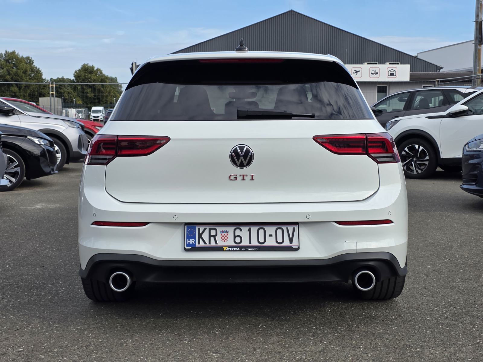 VW Golf 8 2,0 DSG GTI 245 KS, AMBI LIGHT, CAR VERTICAL, PDV, 12/2023, fotografija 4