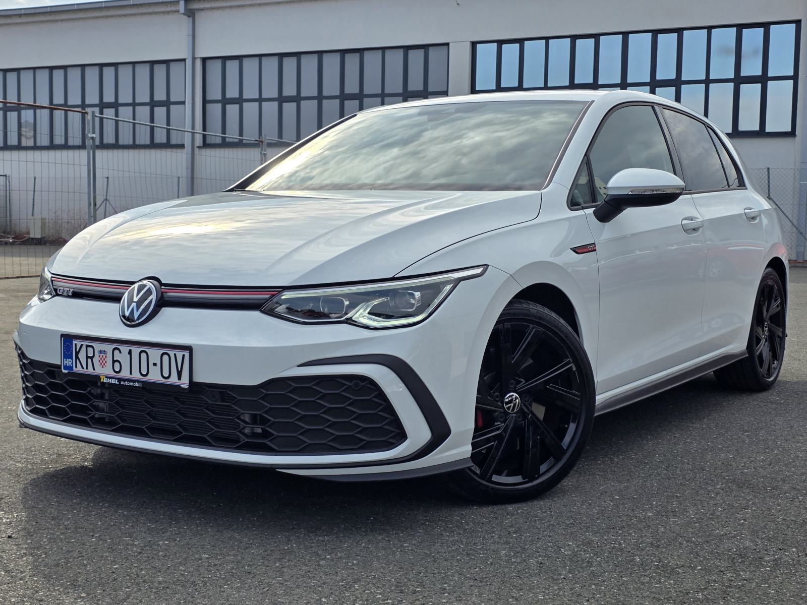 VW Golf 8 2,0 DSG GTI 245 KS, AMBI LIGHT, CAR VERTICAL, PDV, 12/2023, fotografija 9