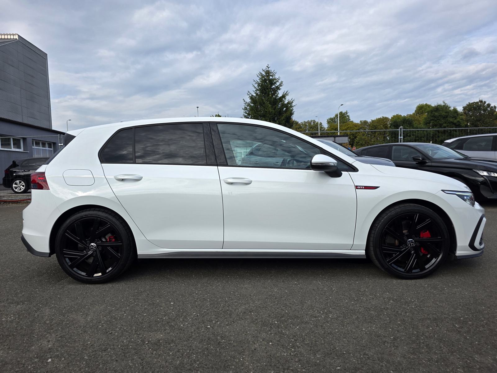 VW Golf 8 2,0 DSG GTI 245 KS, AMBI LIGHT, CAR VERTICAL, PDV, 12/2023, fotografija 6