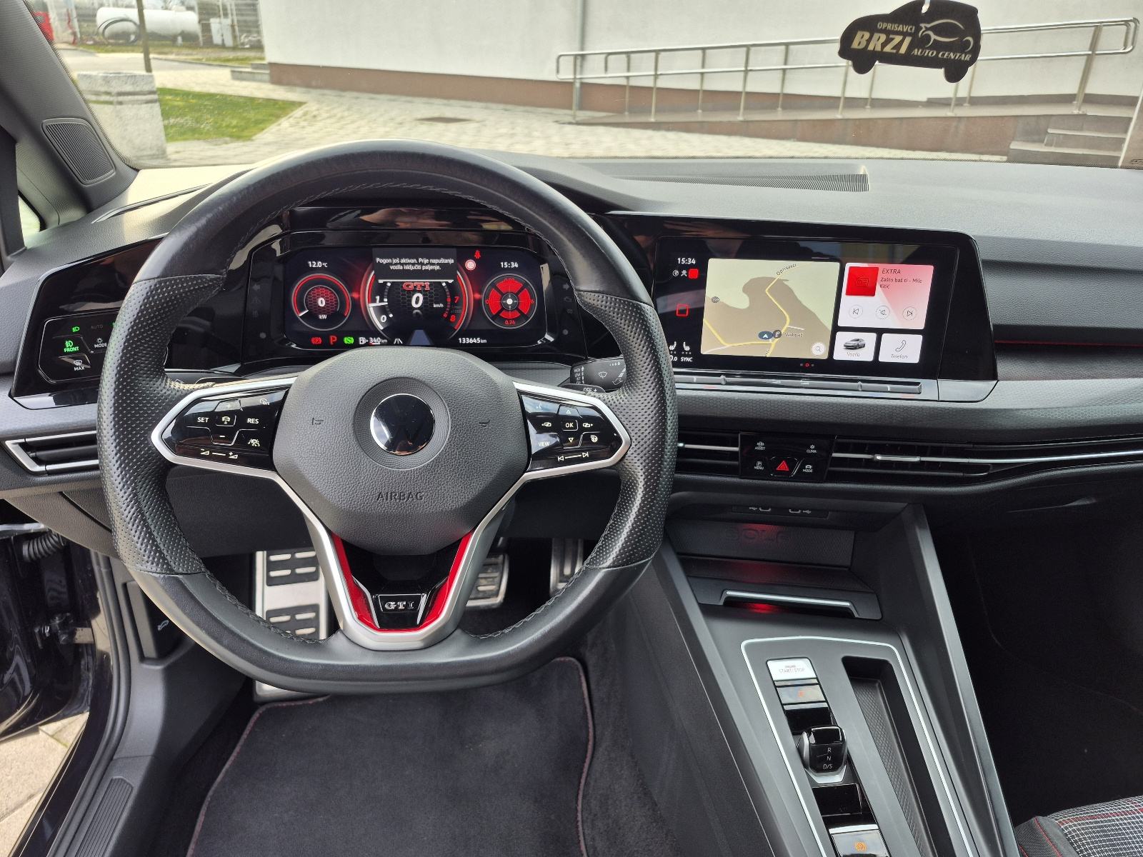 VW Golf 8 2,0 GTI 245ks,DSG,senzori360,Keyless,kamera,mrtvi kut, fotografija 17