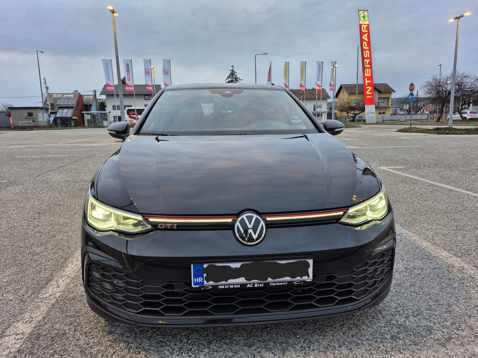 VW Golf 8 2,0 GTI 245ks,DSG,senzori360,Keyless,kamera,mrtvi kut, fotografija 16