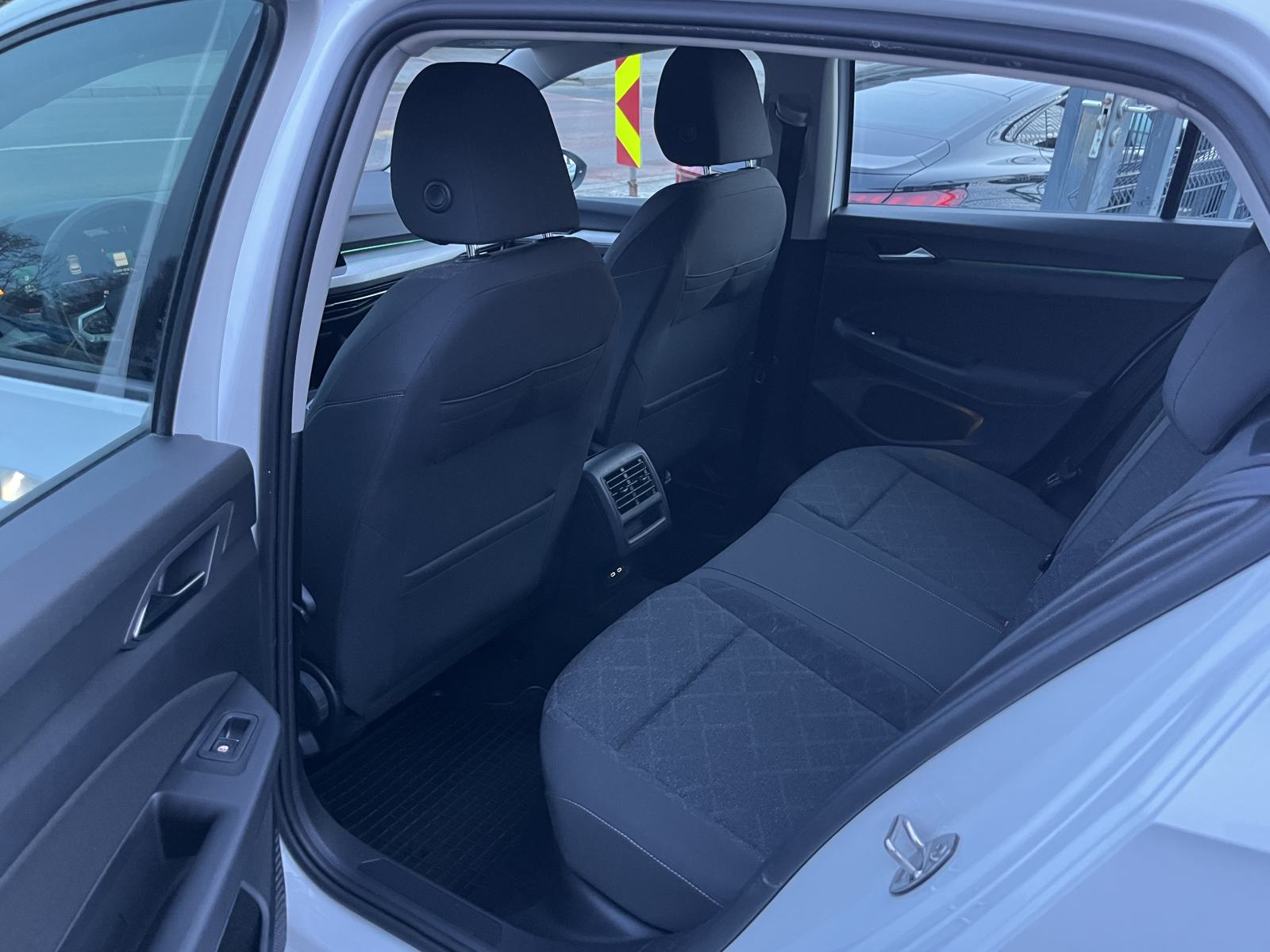 VW Golf 8 2,0 TDI 1.VL Nije uvoz - Tvorničko jamstvo, fotografija 10