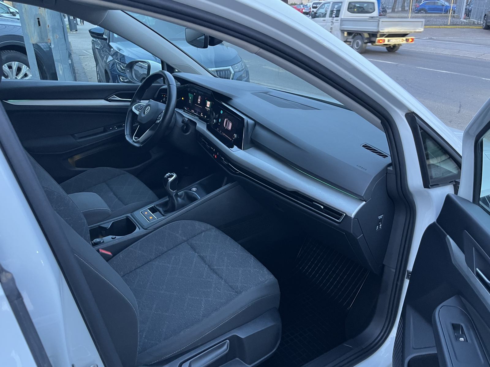 VW Golf 8 2,0 TDI 1.VL Nije uvoz - Tvorničko jamstvo, fotografija 16