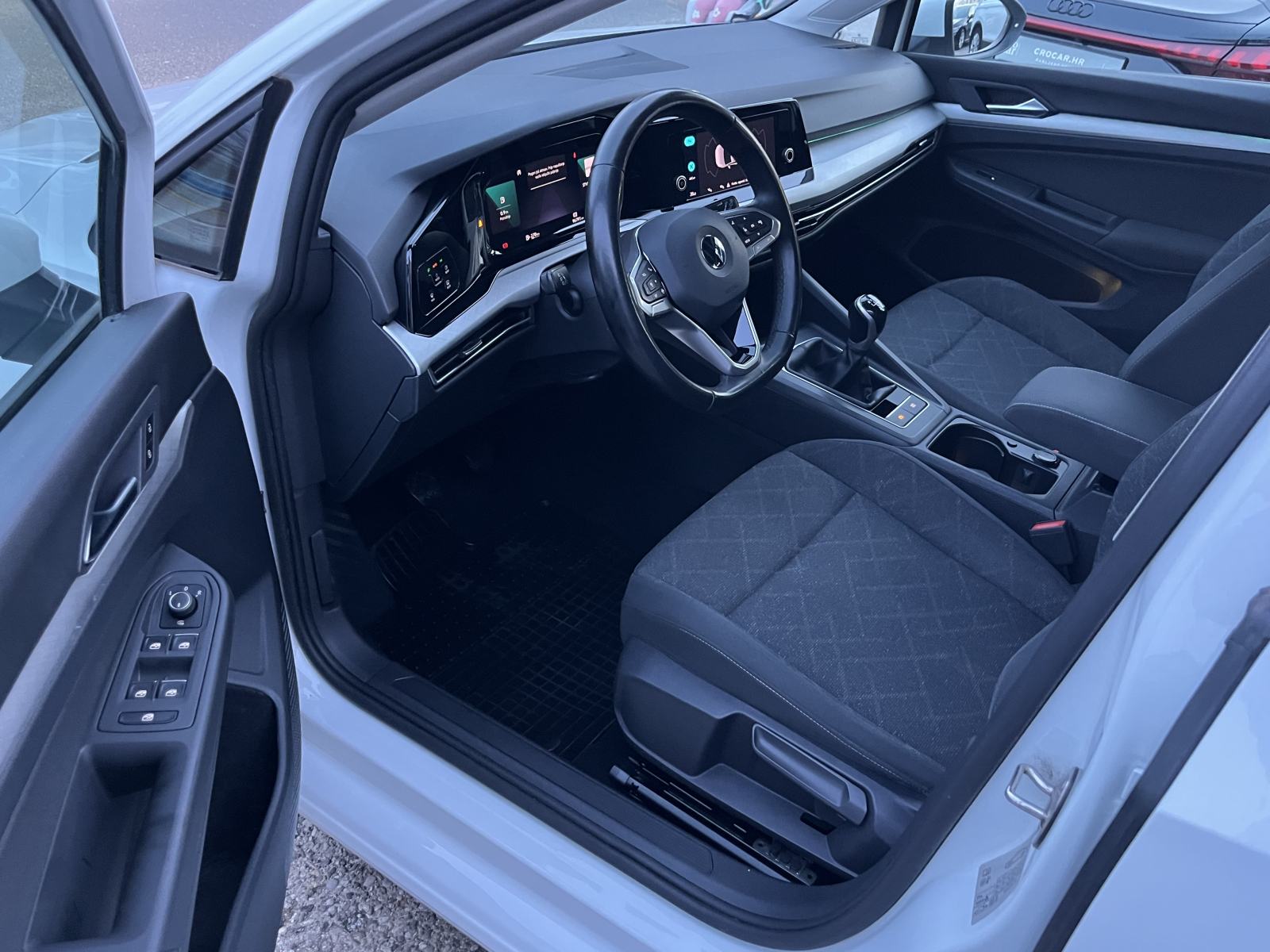 VW Golf 8 2,0 TDI 1.VL Nije uvoz - Tvorničko jamstvo, fotografija 8
