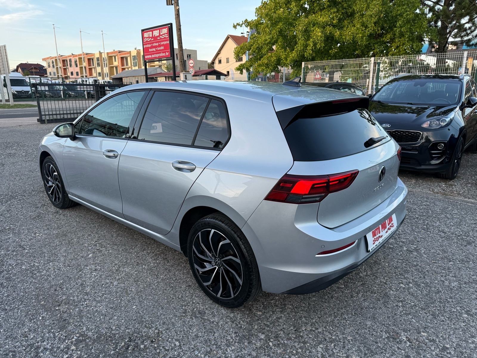 VW Golf 8 2.0 TDI - 1. Vlasnik - 117.000 km - 2023. Godina, fotografija 2