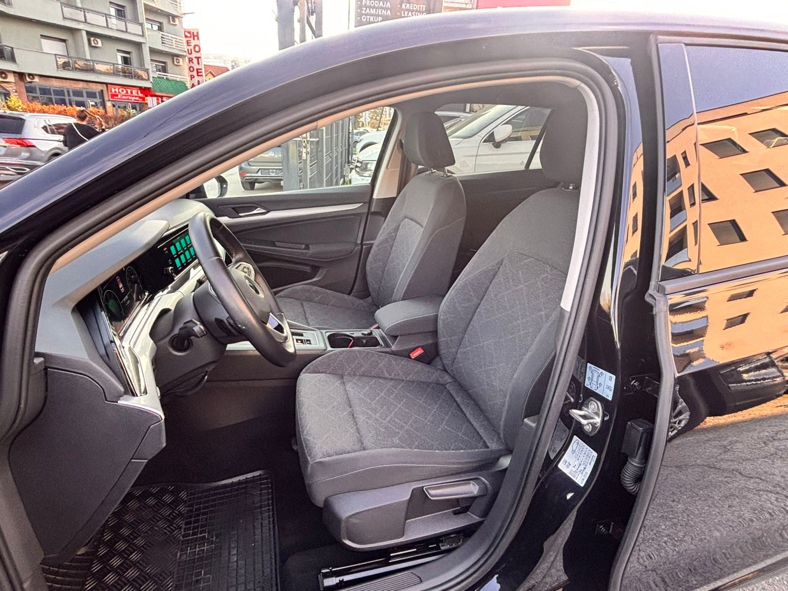 VW Golf 8 2,0 TDI 150 KS Automatik LIFE 1.VL Nije uvoz Jamstvo 1G, fotografija 9