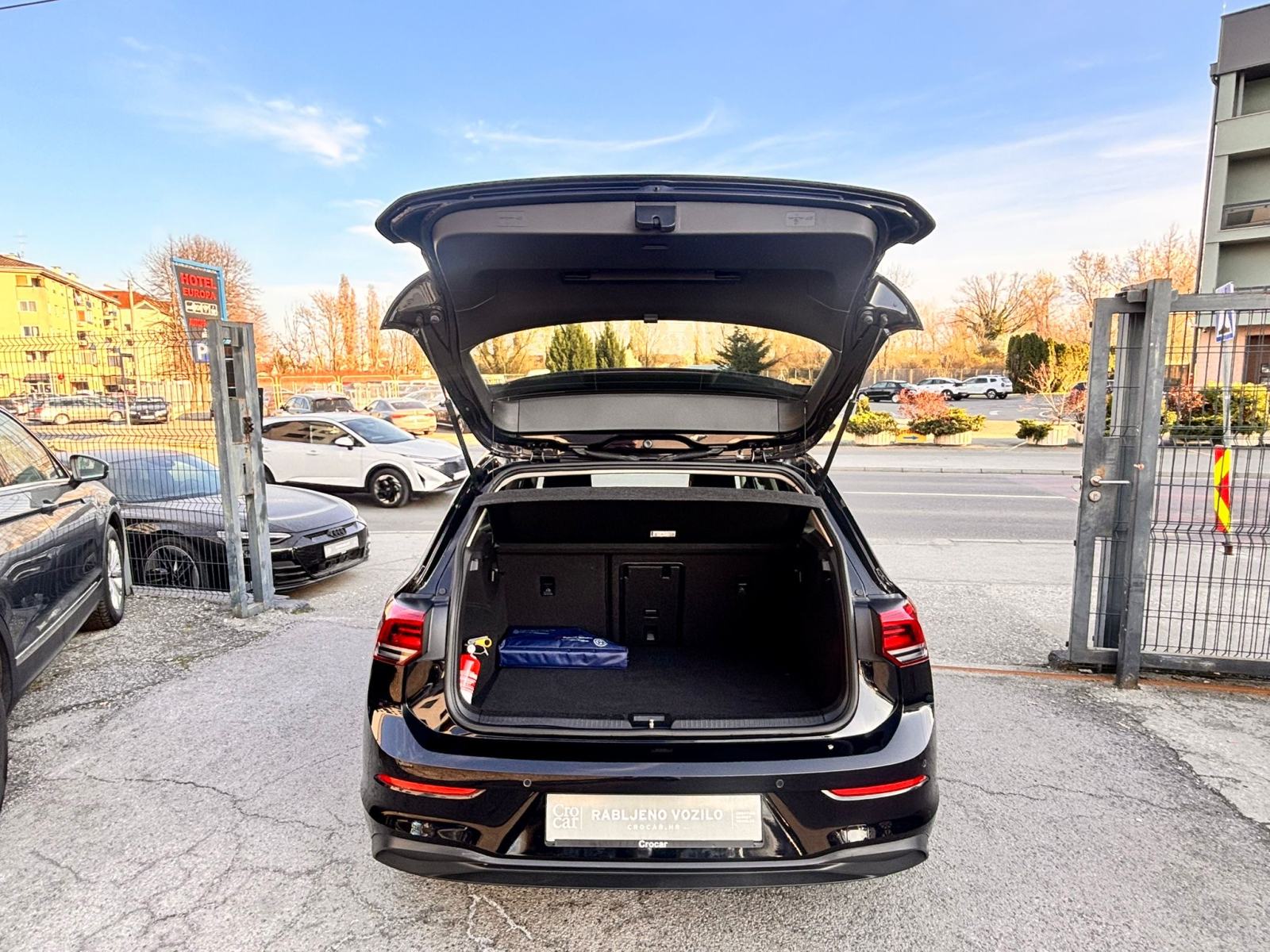 VW Golf 8 2,0 TDI 150 KS Automatik LIFE 1.VL Nije uvoz Jamstvo 1G, fotografija 17