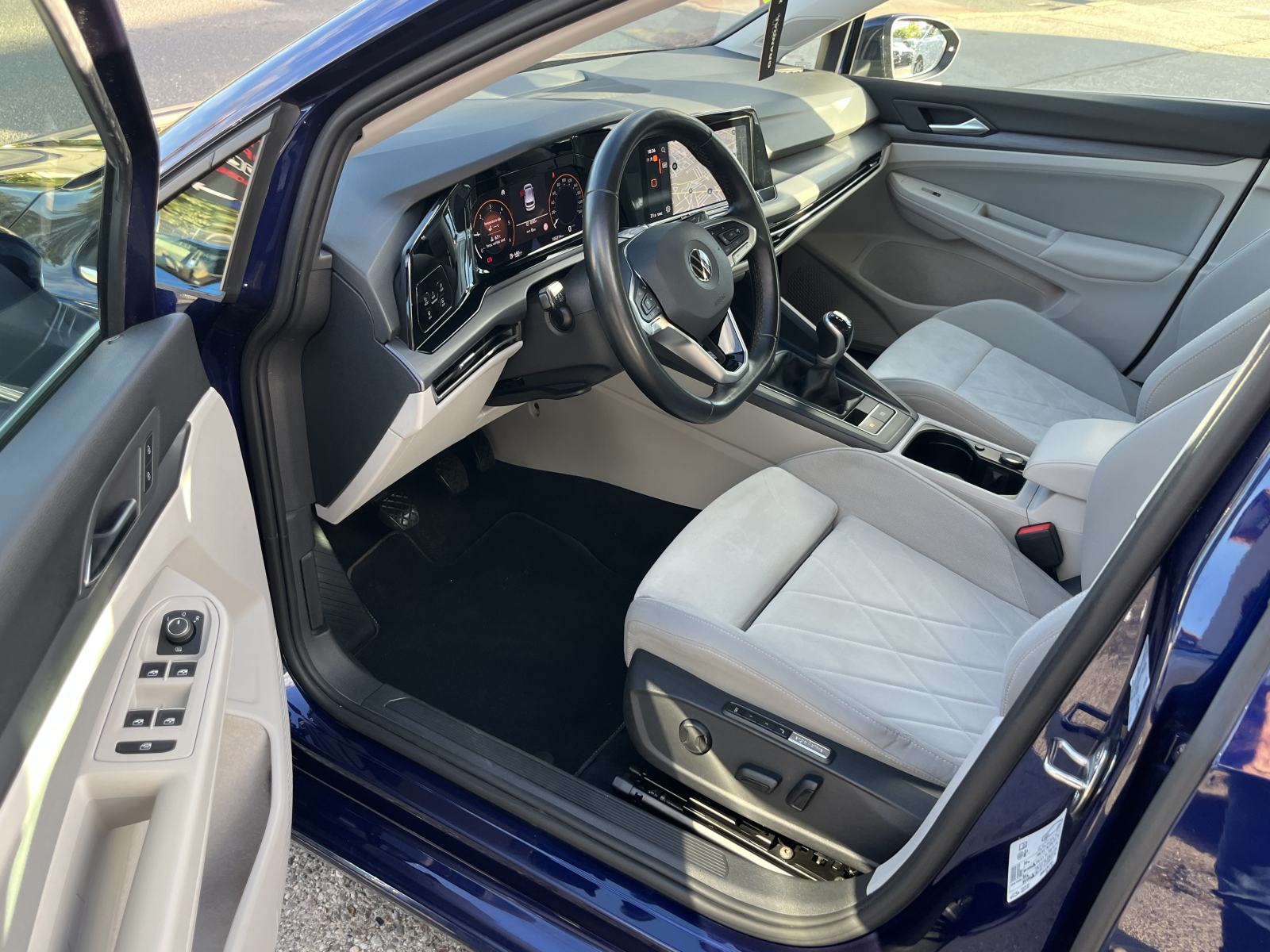 VW Golf 8 2,0 TDI 150 KS Style NAVI,LED 1.VL Nije uvoz Jamstvo 1G, fotografija 10