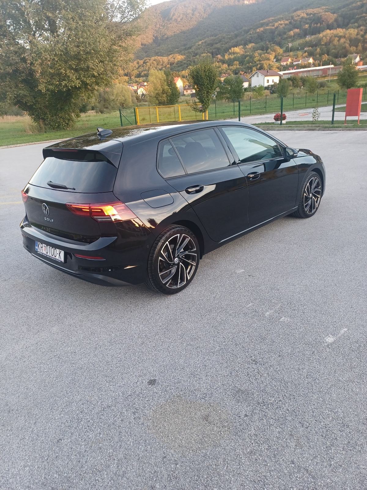 VW Golf 8 2,0 TDI****150KS****Odlično stanje...., fotografija 9