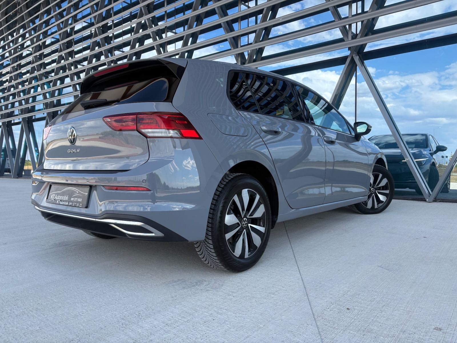VW Golf 8 2.0 TDI 2023 65 000 km Move, fotografija 12