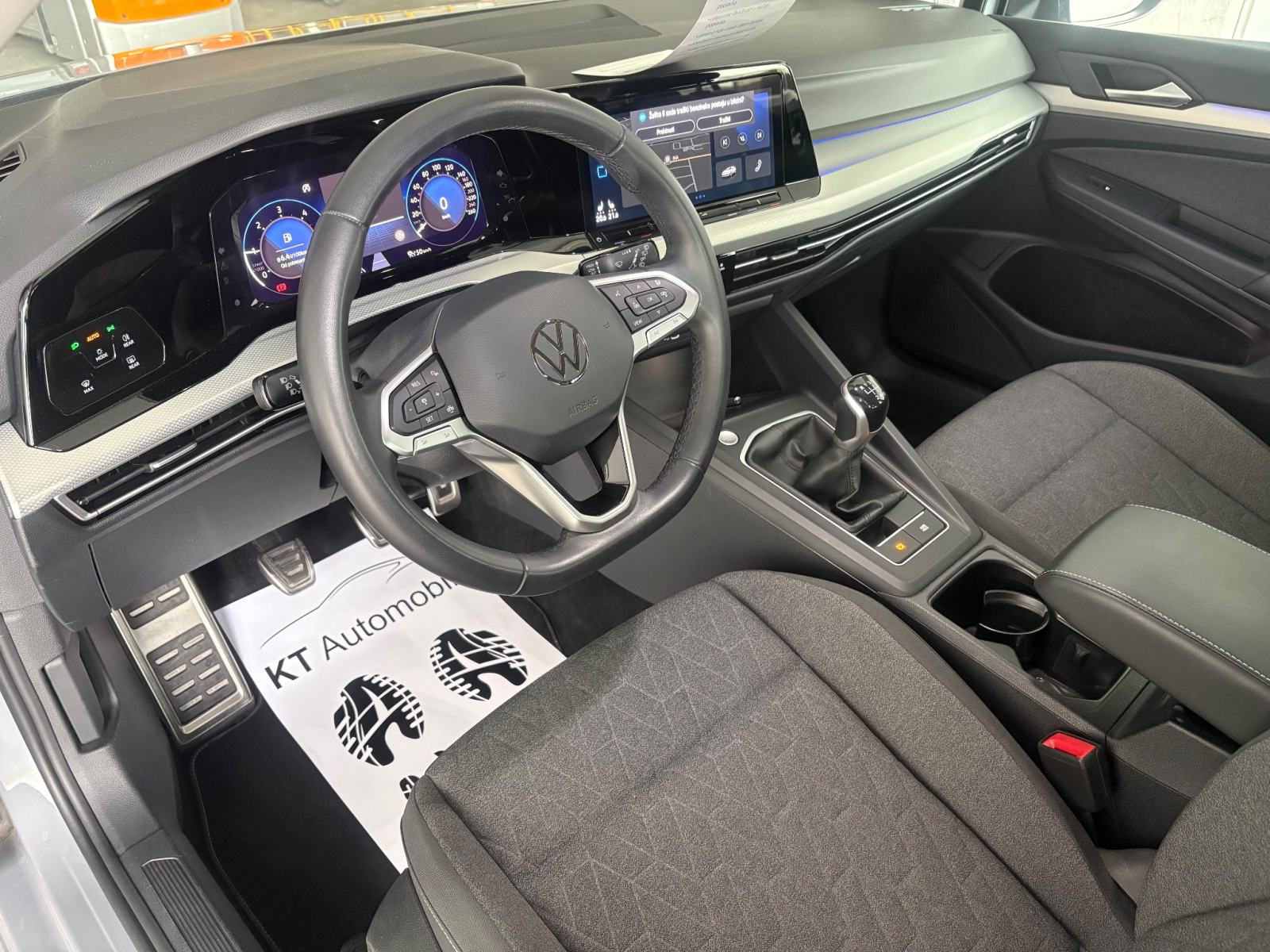 VW Golf 8 2.0 TDI 2023 65 000 km Move, fotografija 16