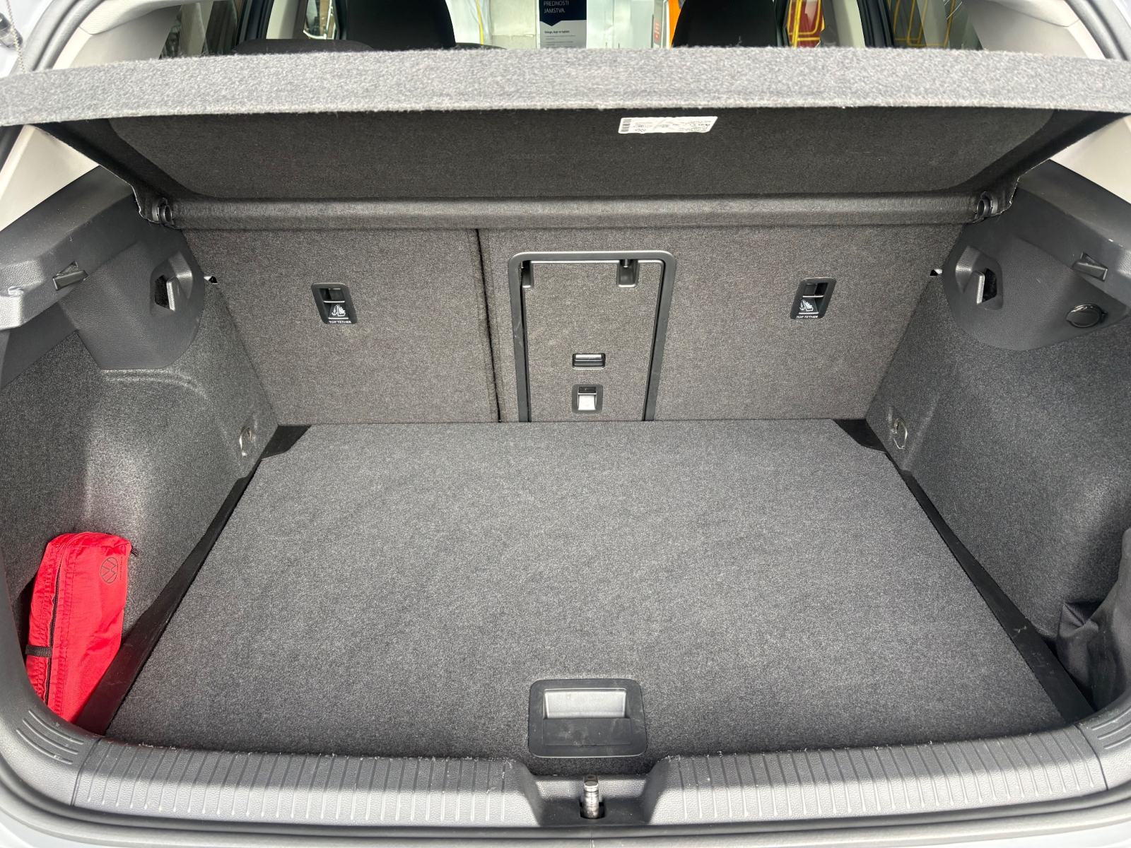 VW Golf 8 2.0 TDI 2023 65 000 km Move, fotografija 19