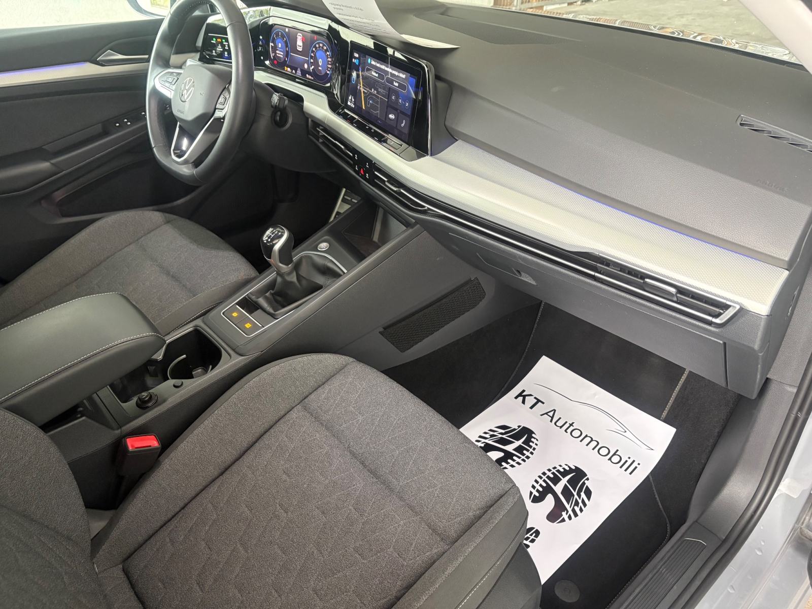 VW Golf 8 2.0 TDI 2023 65 000 km Move, fotografija 20