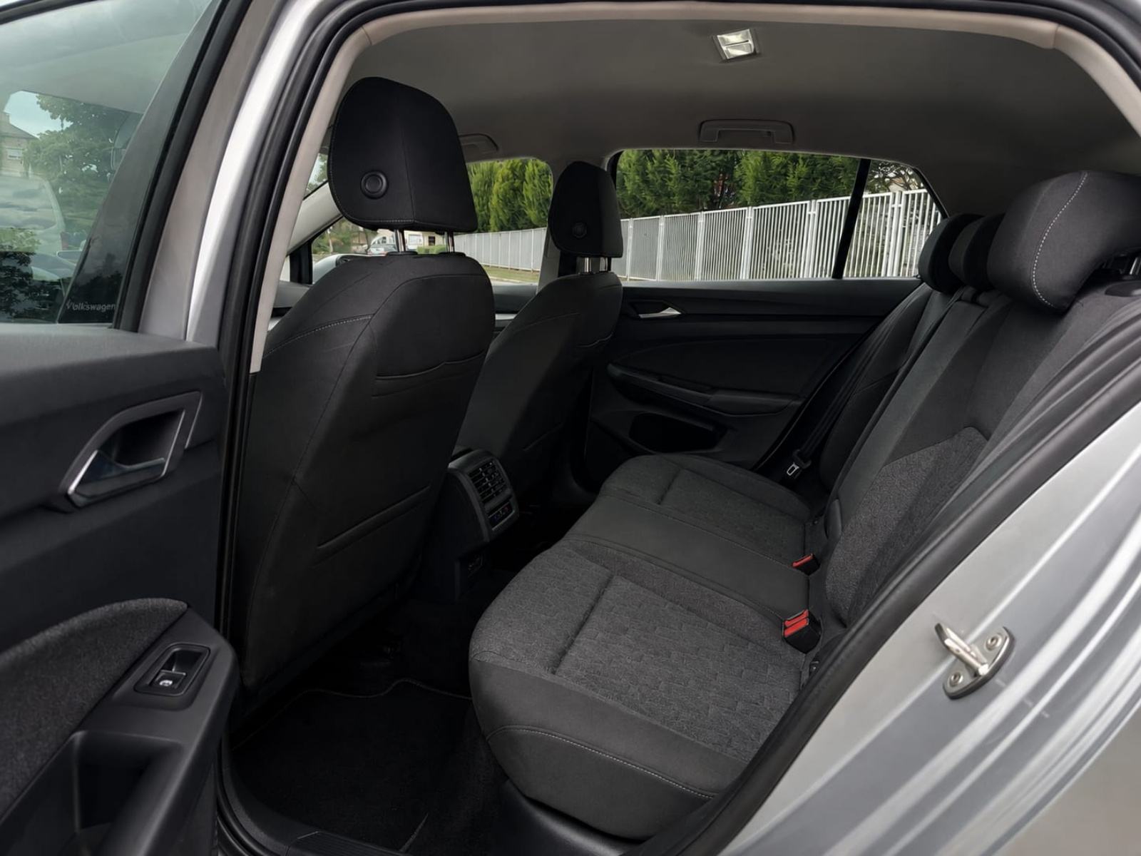 VW Golf 8 2,0 TDI 2025 god., fotografija 8