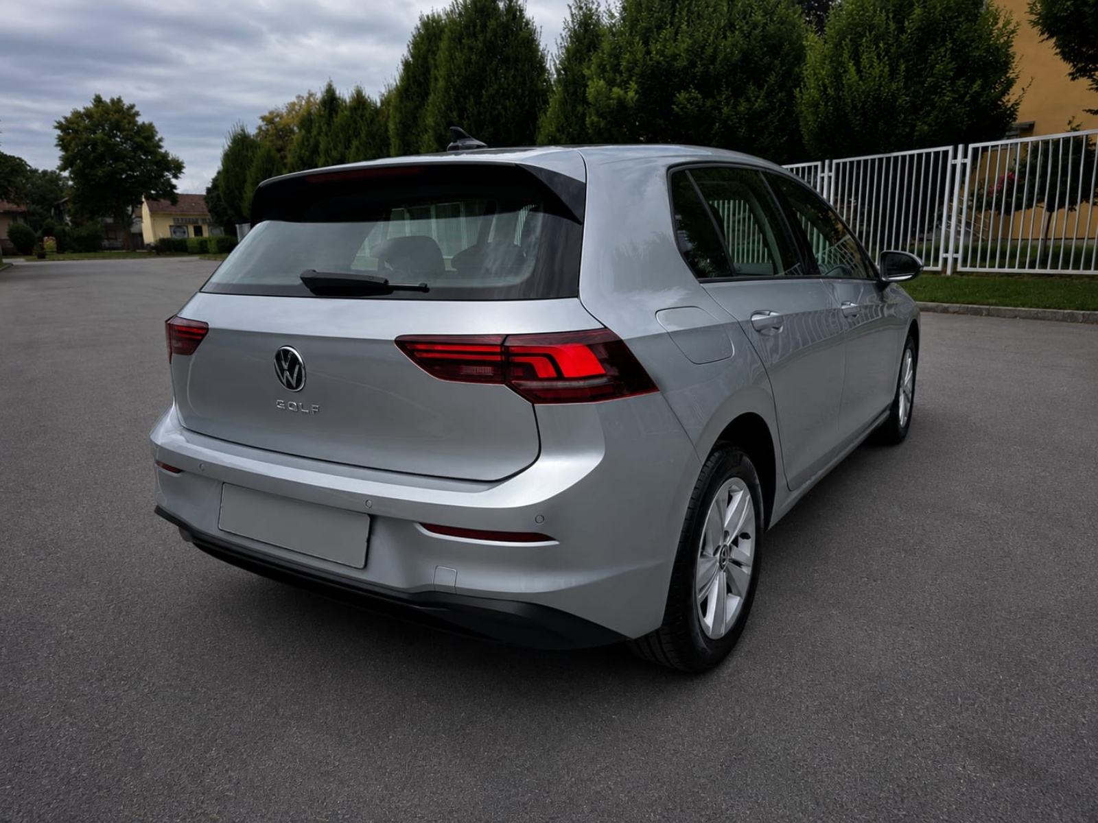 VW Golf 8 2,0 TDI 2025 god., fotografija 5