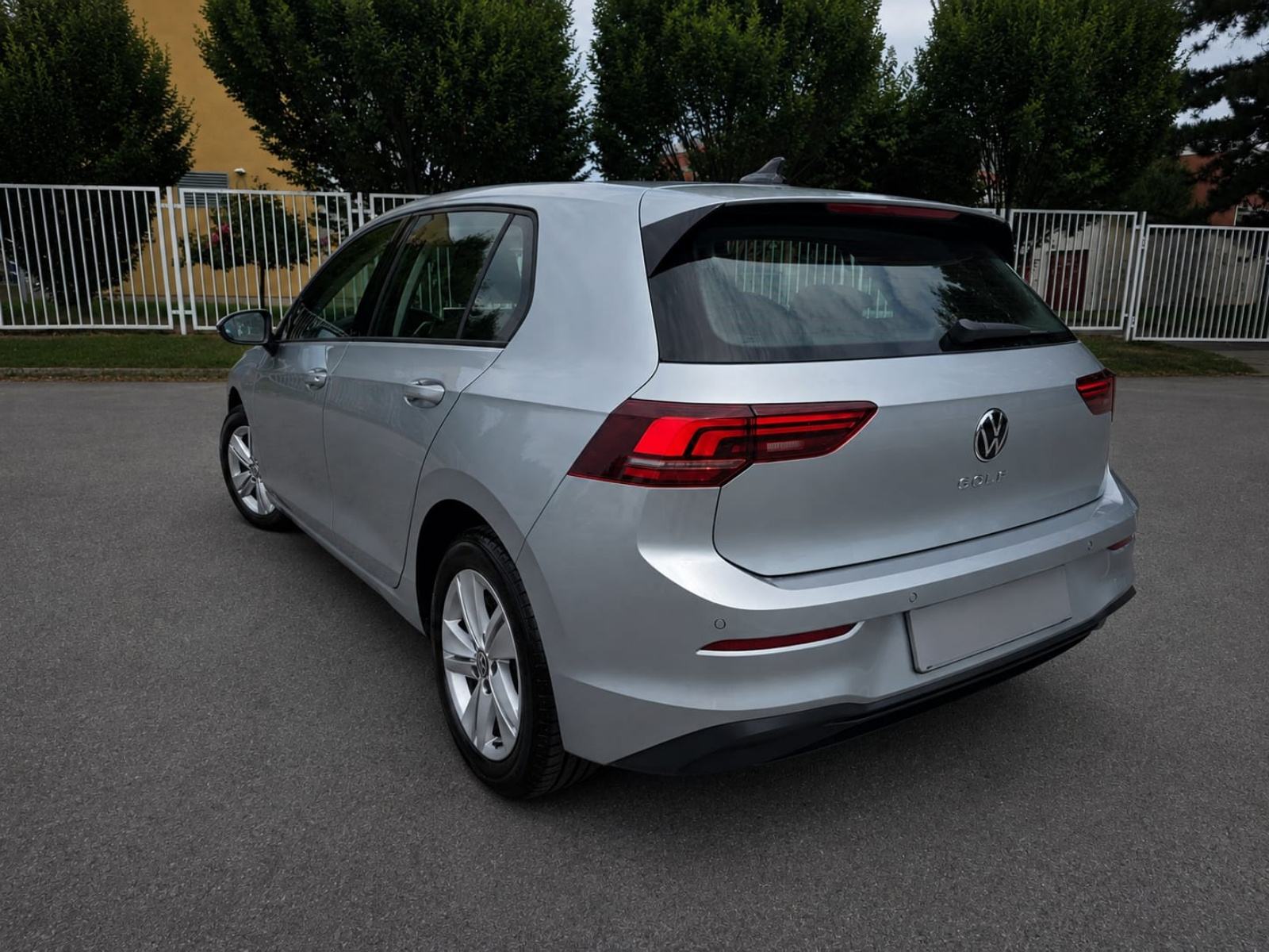 VW Golf 8 2,0 TDI 2025 god., fotografija 6