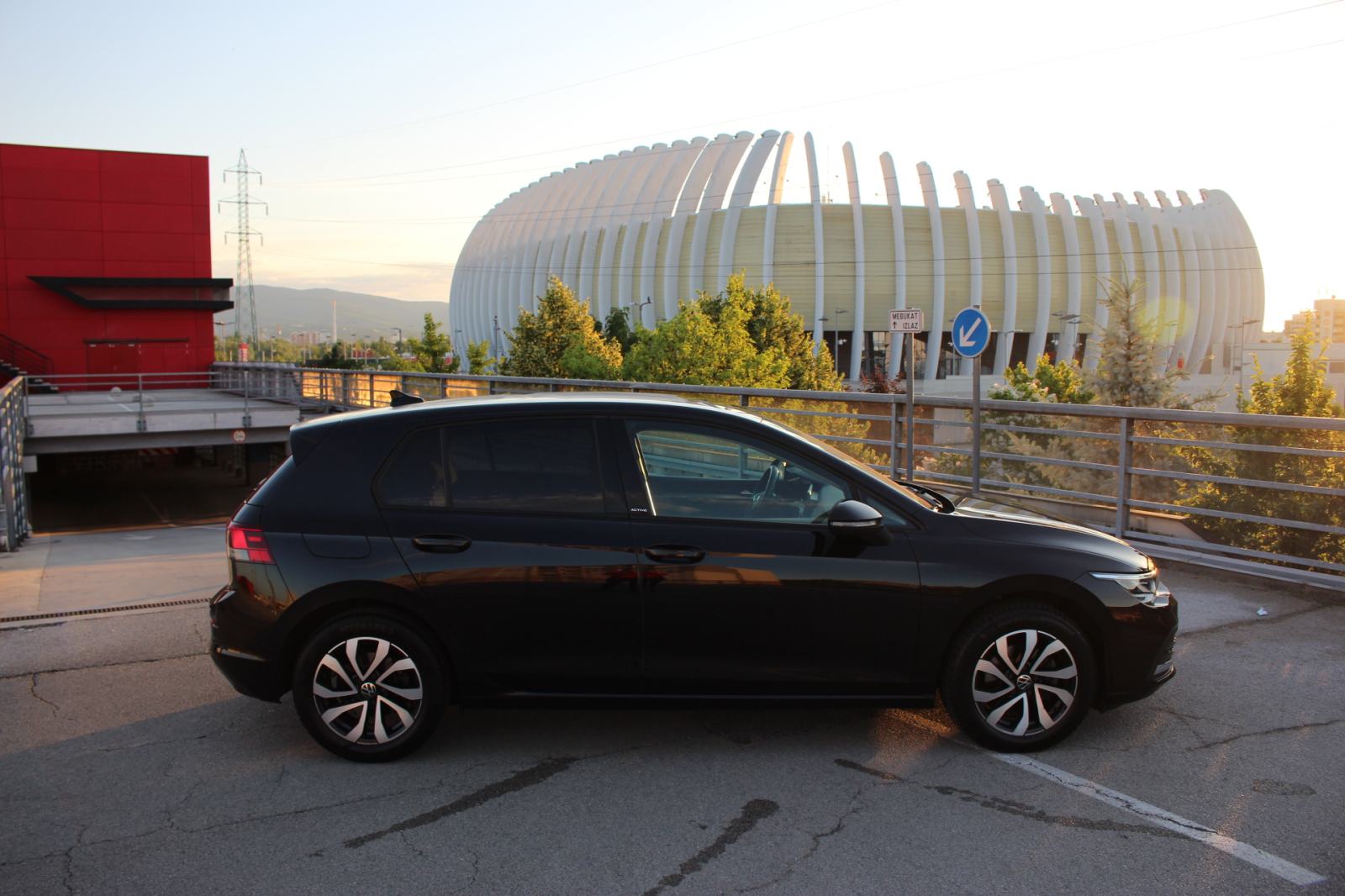 VW Golf 8 2,0 TDI Active•150ks•Kamera•Grijanje sj.•Grijanje upra.•Kuka, fotografija 9