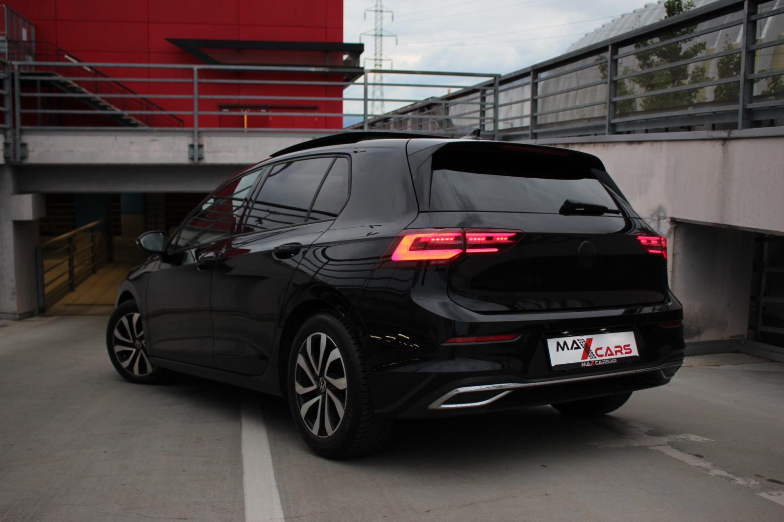 VW Golf 8 2,0 TDI Active•150ks•Kamera•Panorama•Head up•Gr.sjed.+upra, fotografija 15