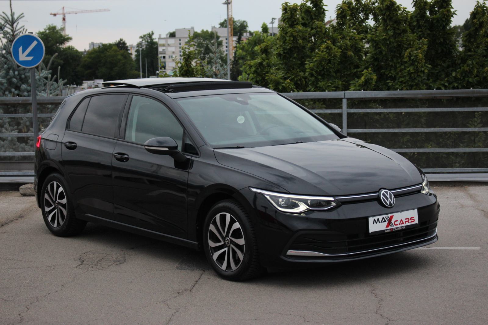 VW Golf 8 2,0 TDI Active•150ks•Kamera•Panorama•Head up•Gr.sjed.+upra, fotografija 16