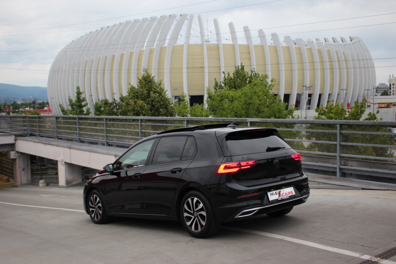VW Golf 8 2,0 TDI Active•150ks•Kamera•Panorama•Head up•Gr.sjed.+upra, fotografija 3