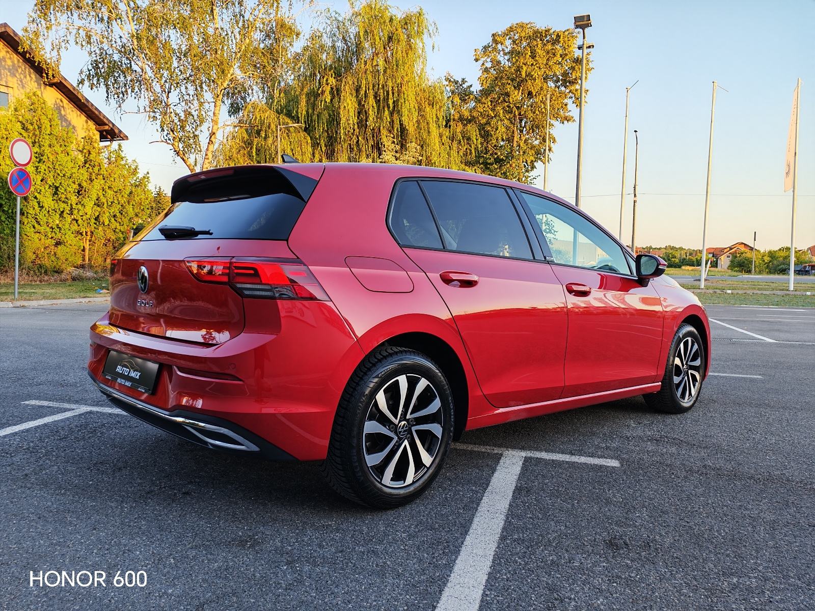 VW Golf 8 2,0 TDI *ACTIVE*LED, NAVI, ACC.., fotografija 5