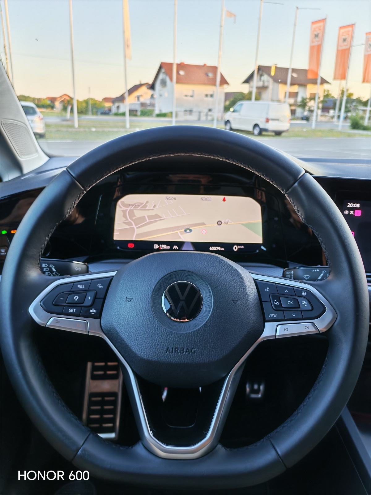 VW Golf 8 2,0 TDI *ACTIVE*LED, NAVI, ACC.., fotografija 17