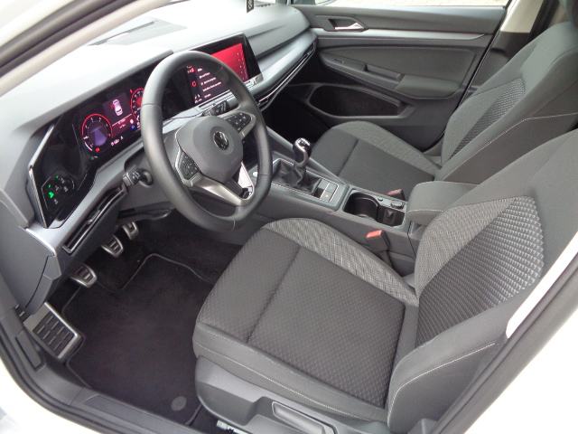 VW Golf 8 2,0 TDI Active/Nav/Virt/LED/Temp+/GrSj+Upr/LanAs/MrK/PaAs/.., fotografija 16