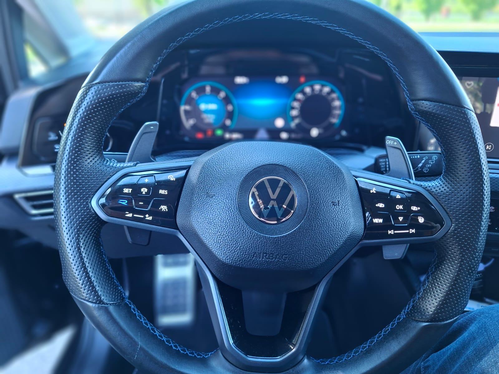 VW Golf 8 2,0 TDI-DSG // 117tkm // reg 04/27""KAMERA""VIRT KOKPIT, fotografija 13