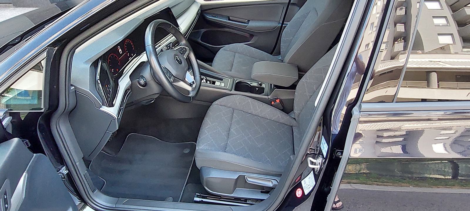 VW Golf 8 2,0 TDI automatik (Navigacija, Kamera i dosta druge opreme), fotografija 13