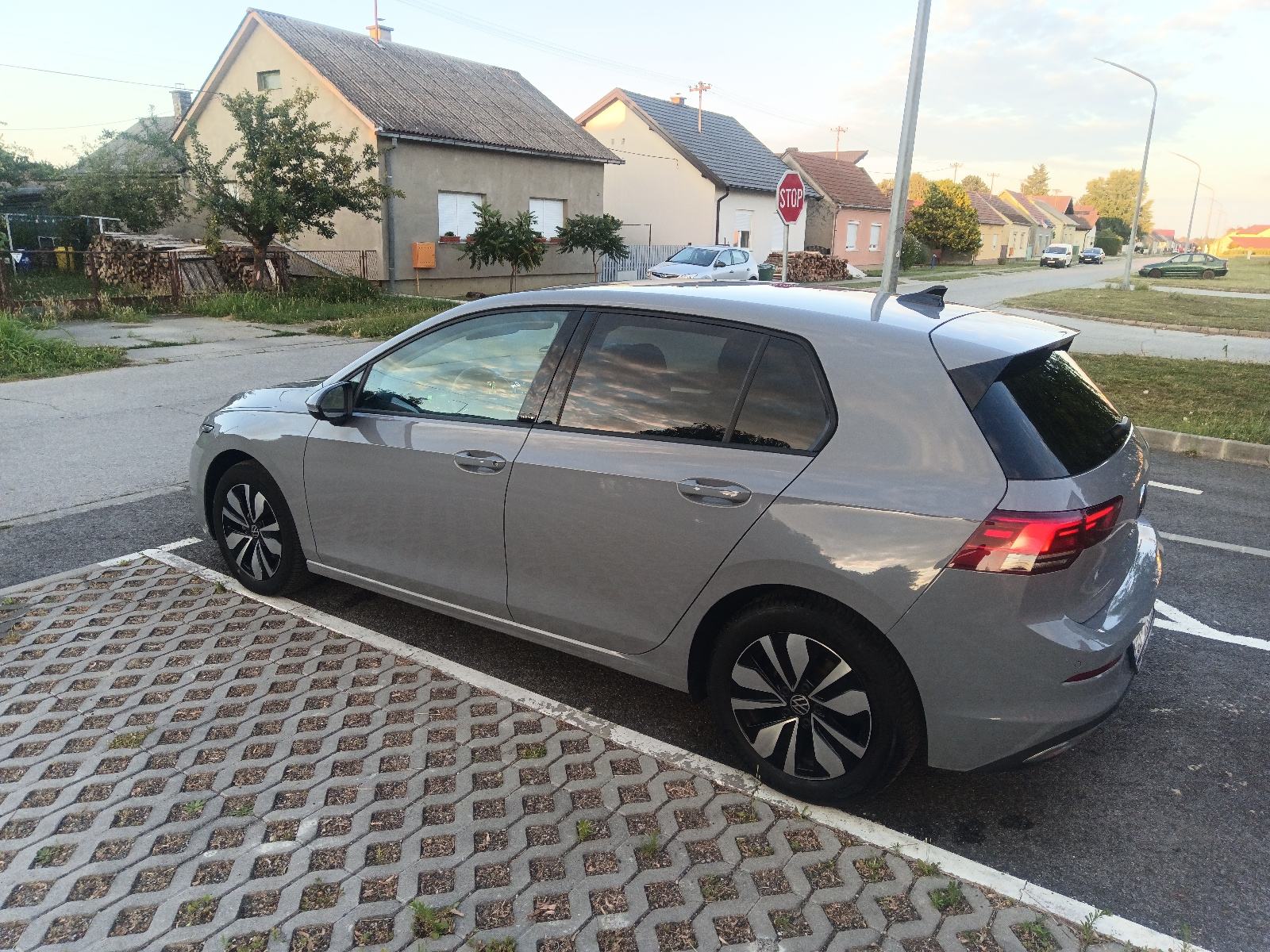 VW Golf 8 2,0 TDI automatik registriran god.dana, fotografija 3