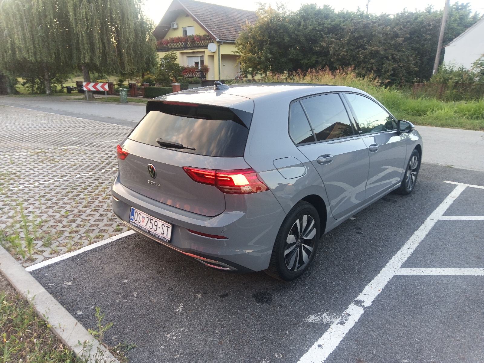 VW Golf 8 2,0 TDI automatik registriran god.dana, fotografija 5