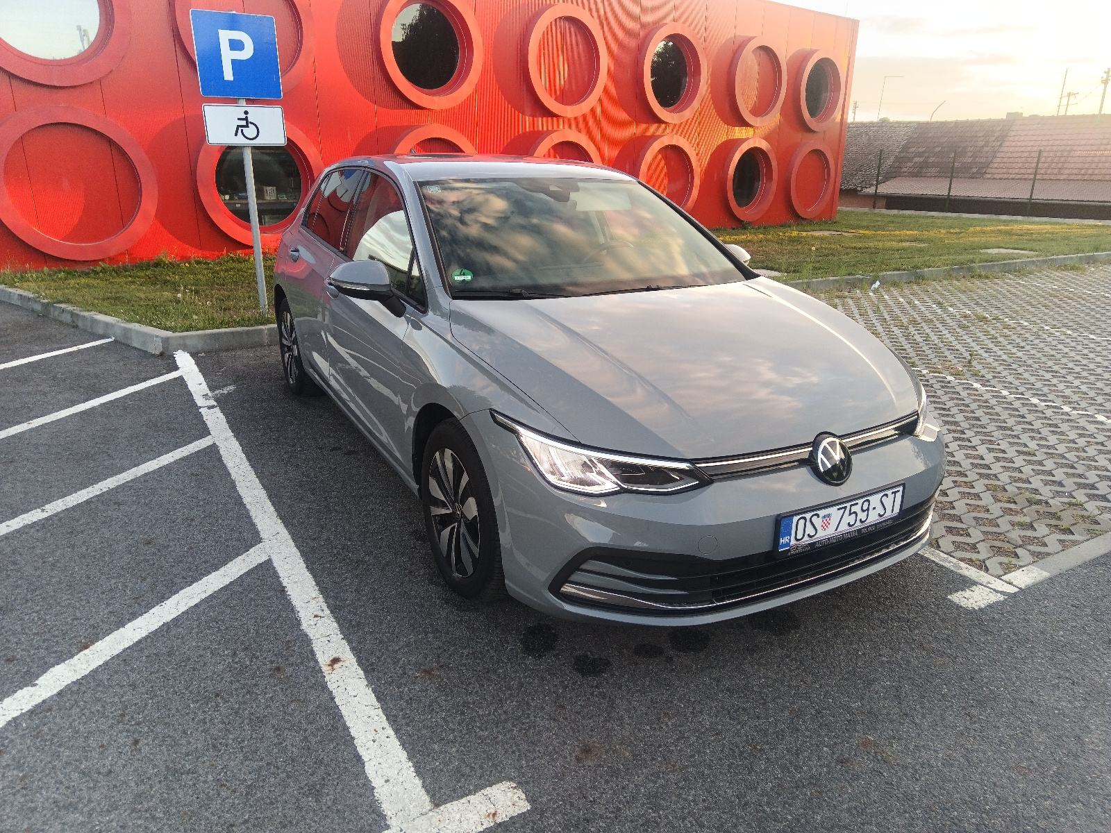 VW Golf 8 2,0 TDI automatik registriran god.dana, fotografija 7