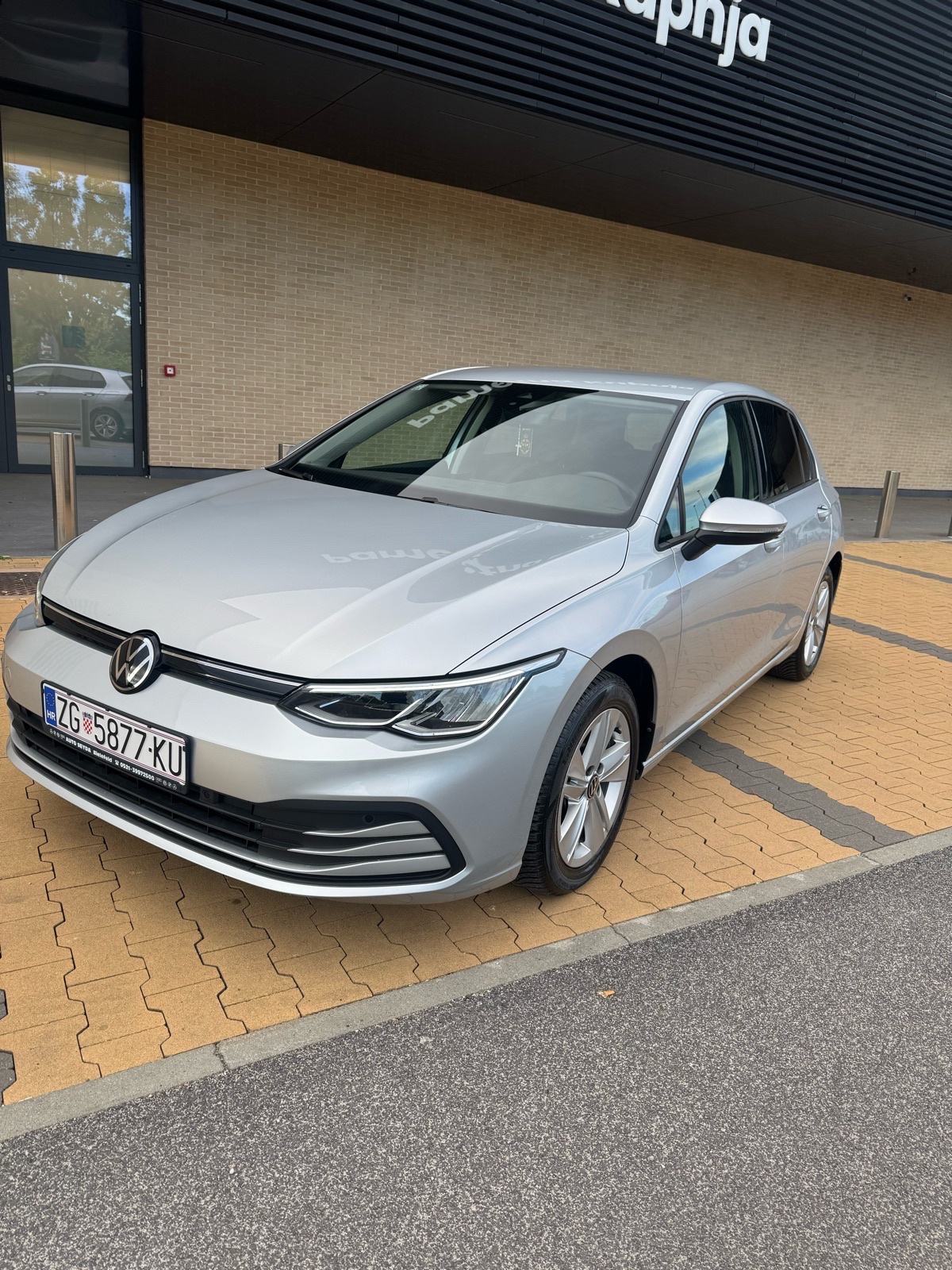VW GOLF 8 2,0 TDI AUTOMATIK, fotografija 3