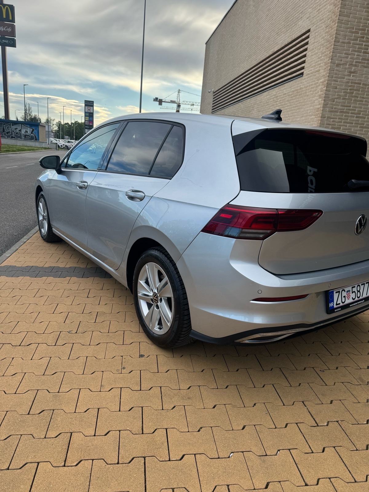 VW GOLF 8 2,0 TDI AUTOMATIK, fotografija 4