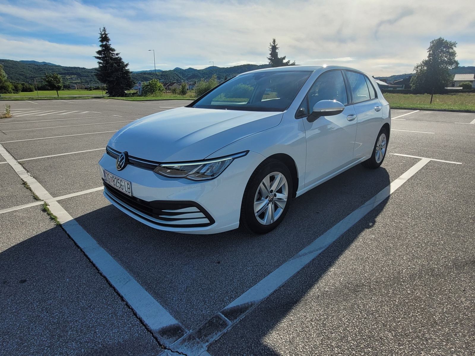 VW Golf 8 2,0 TDI automatik, fotografija 2