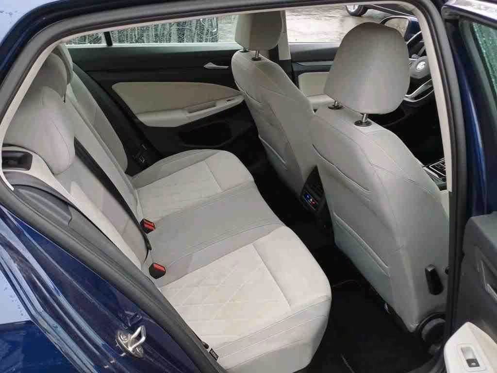 VW Golf 8 2,0 TDI automatik, fotografija 6