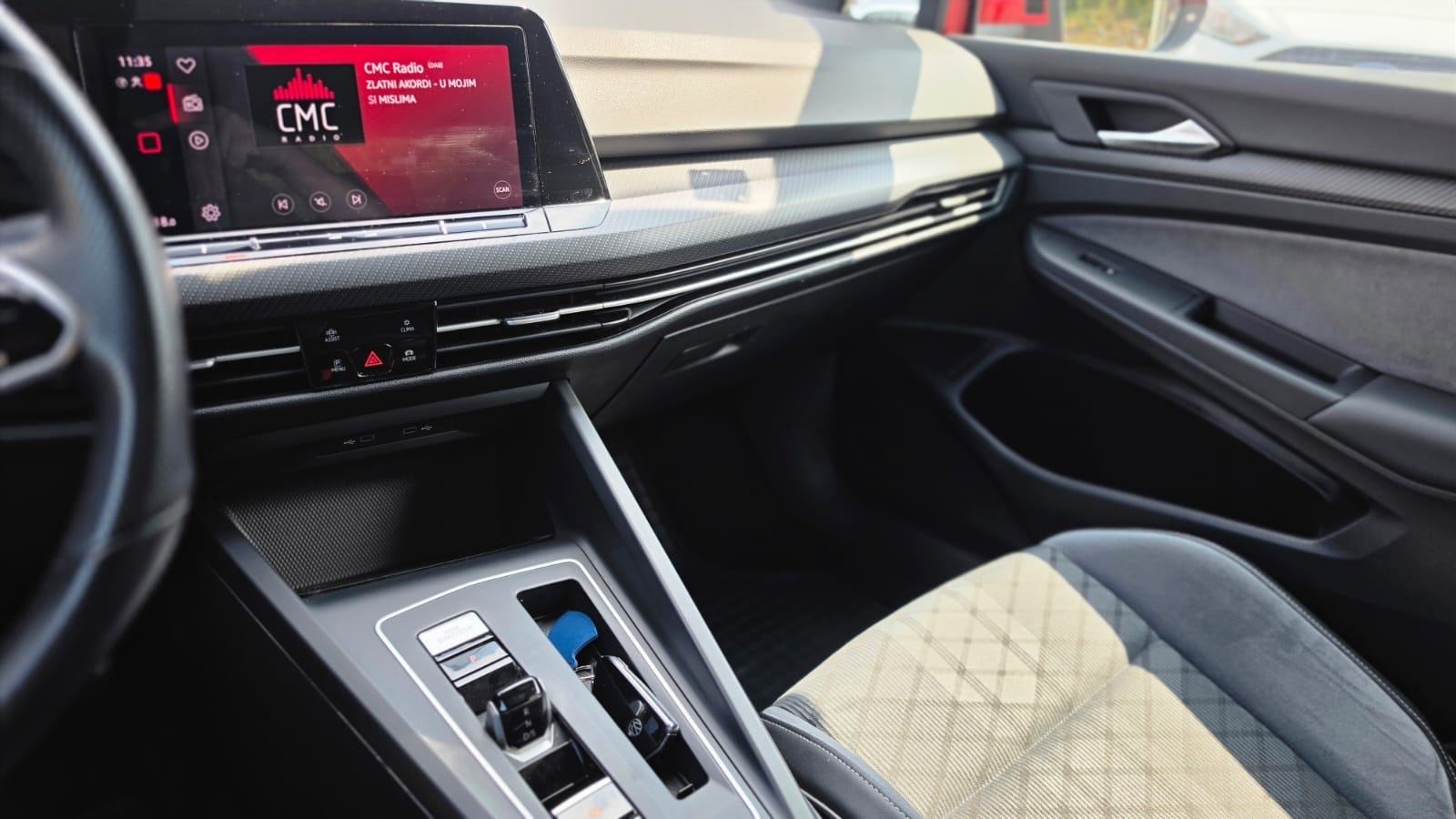 VW Golf 8 2,0 TDI automatik, fotografija 15