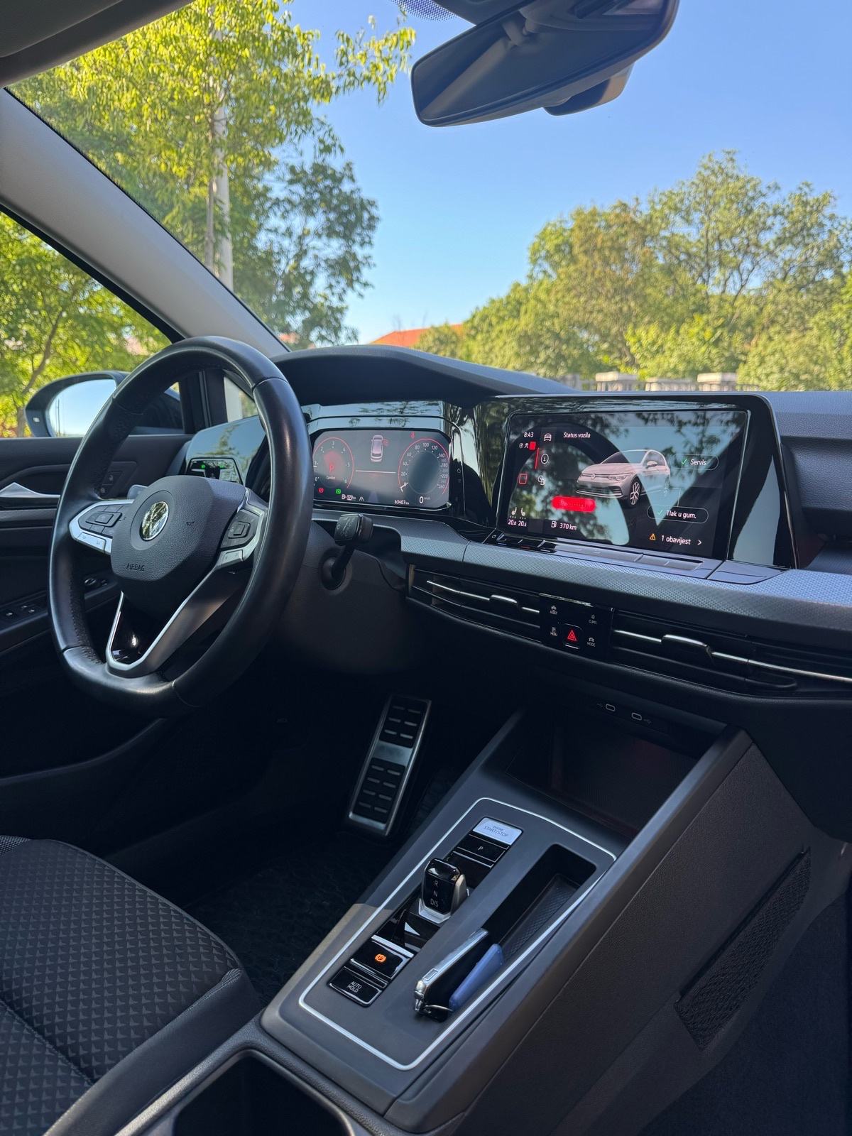 VW Golf 8 2,0 TDI automatik, fotografija 9