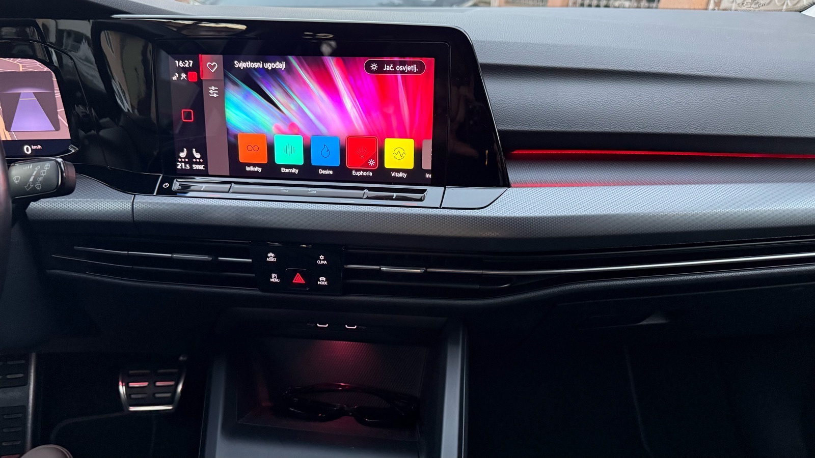 VW Golf 8 2,0 tdi, dsg,150ks, ACTIVE, automatik,TVORNIČKO JAMSTVO 5 g., fotografija 18