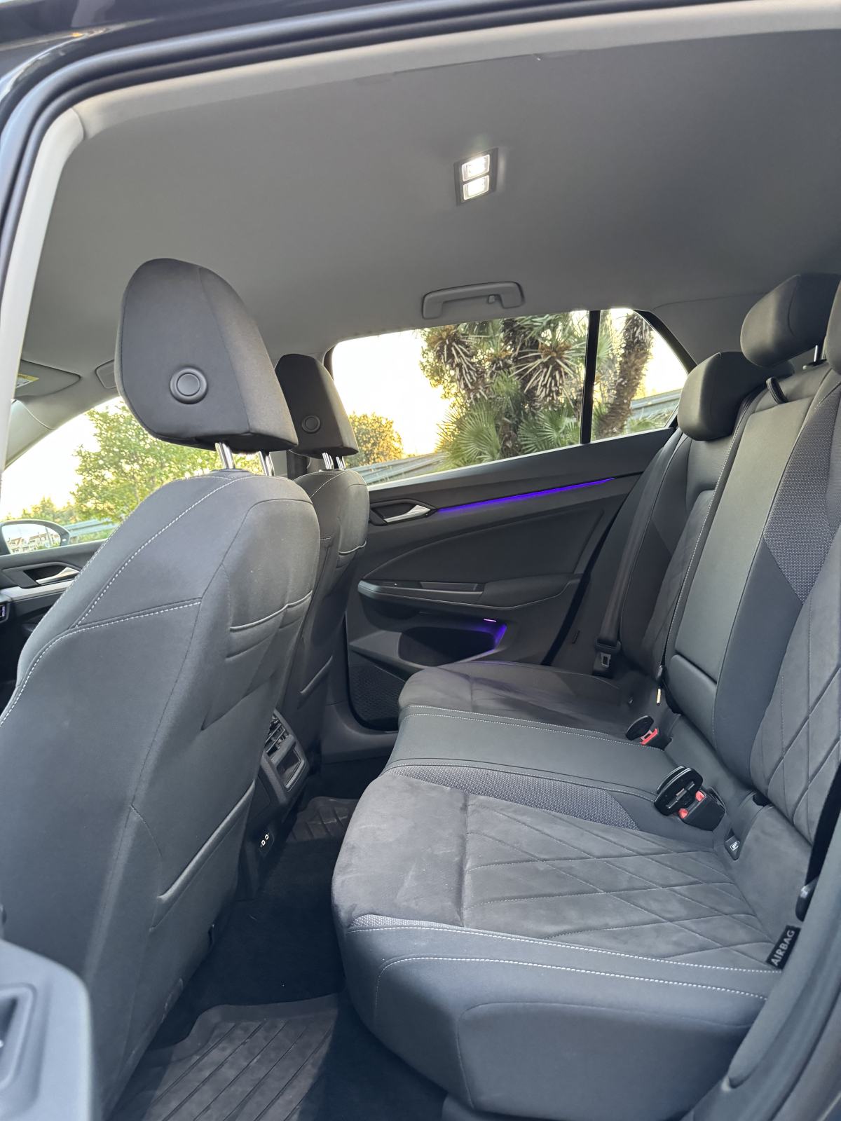 VW Golf 8 2,0 TDI DSG – 75tkm, ACC, PDC, Virtual Cockpit, Alcantara, fotografija 11
