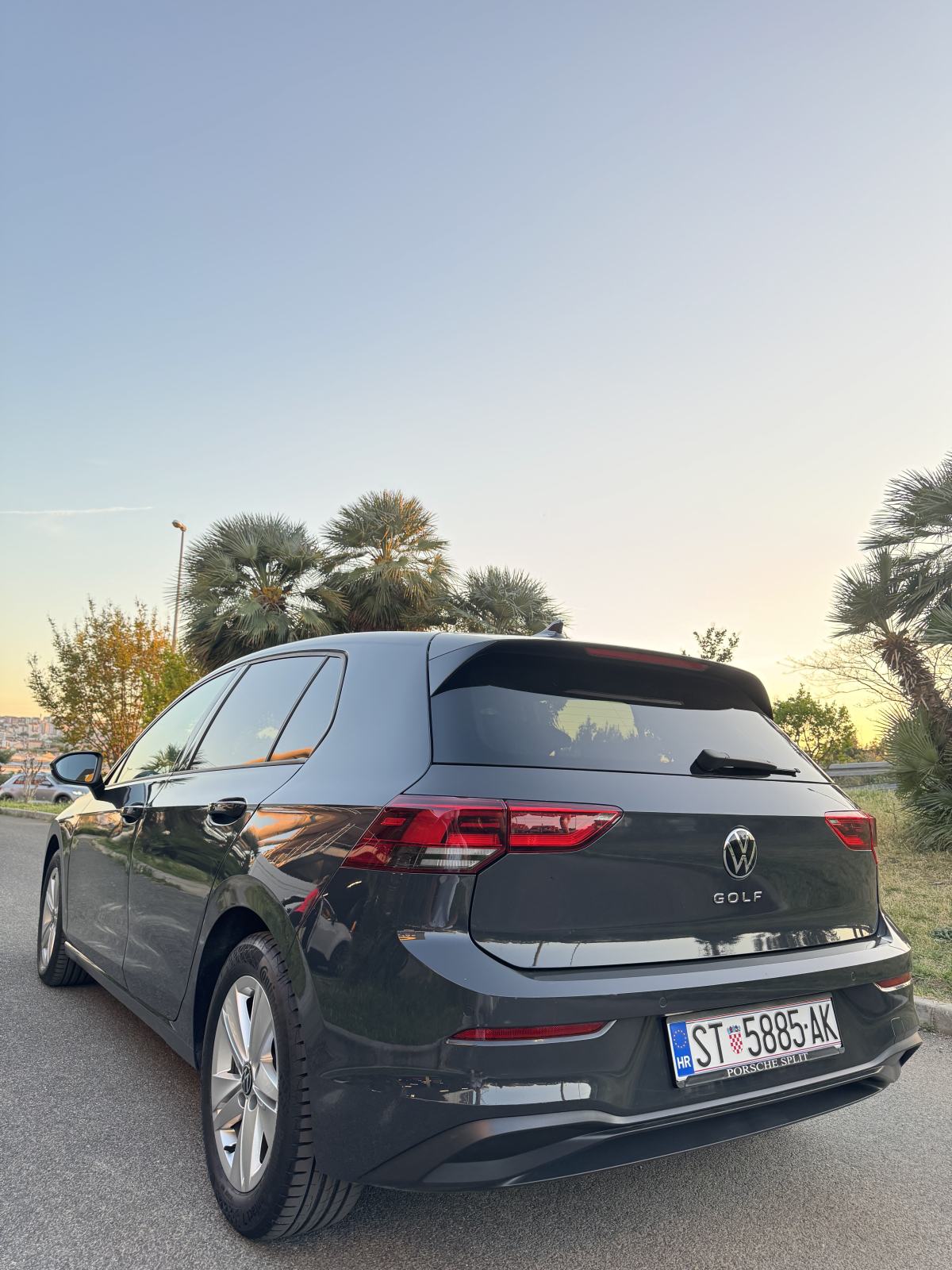 VW Golf 8 2,0 TDI DSG – 75tkm, ACC, PDC, Virtual Cockpit, Alcantara, fotografija 5