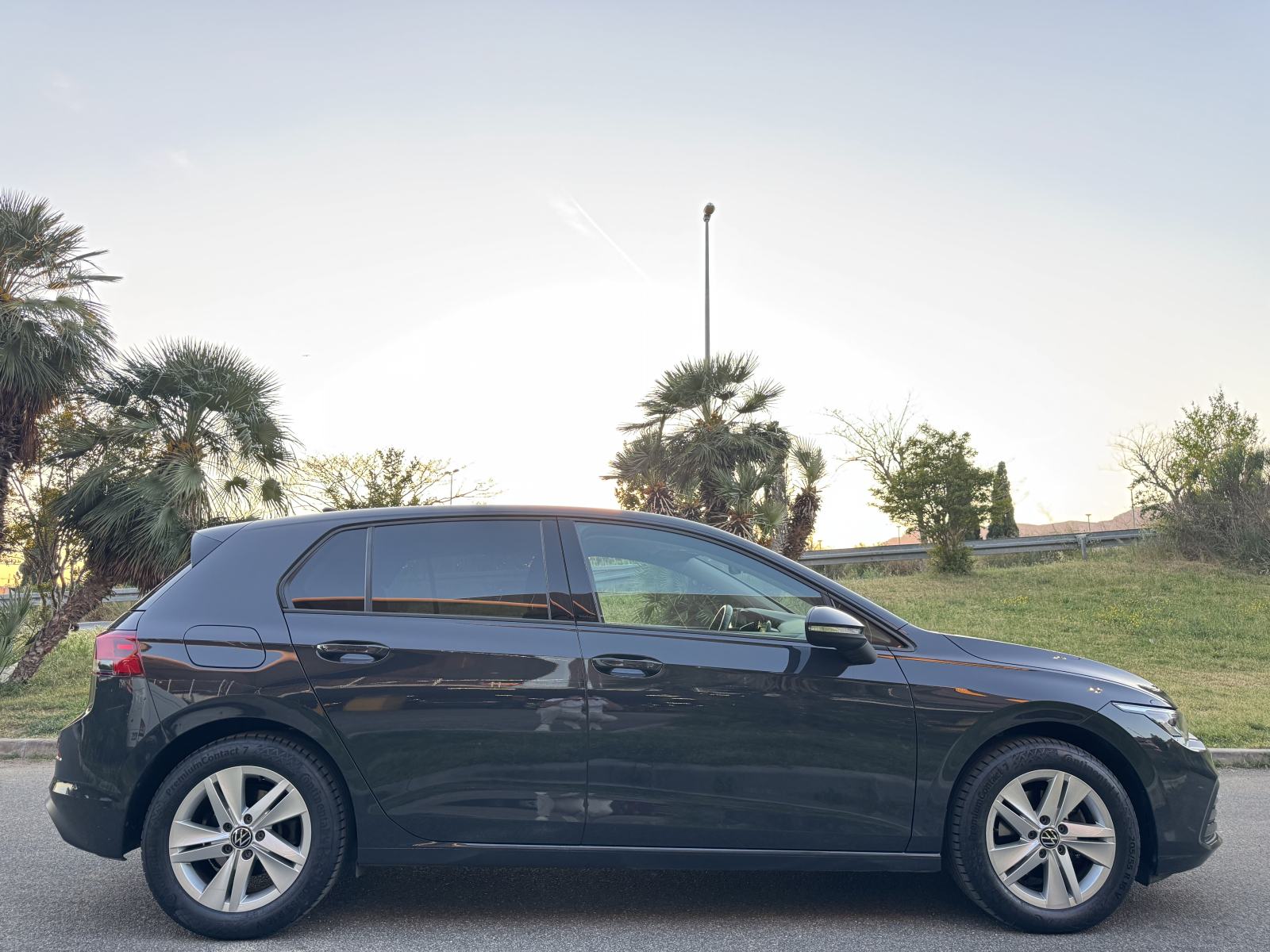 VW Golf 8 2,0 TDI DSG – 75tkm, ACC, PDC, Virtual Cockpit, Alcantara, fotografija 8