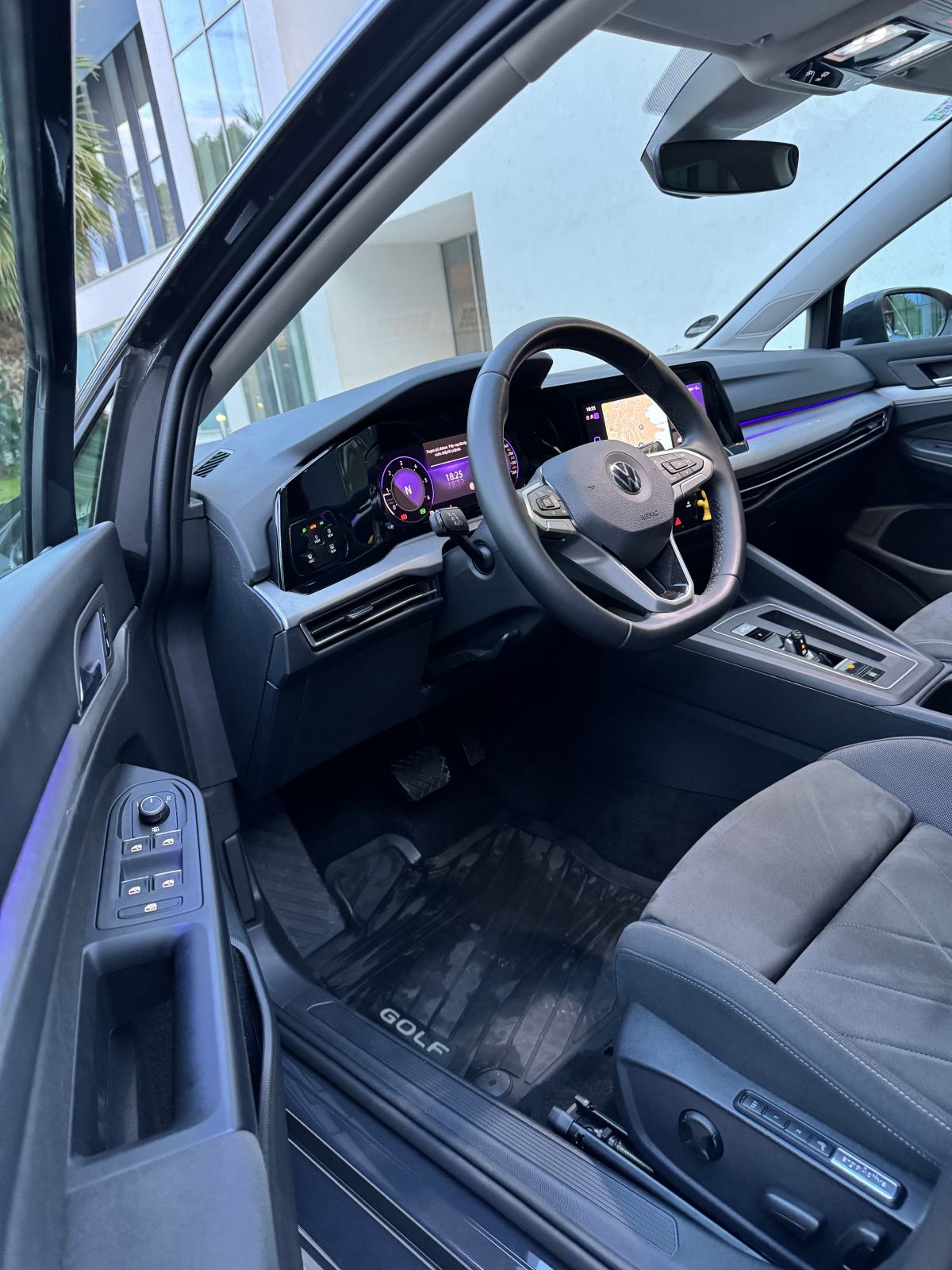 VW Golf 8 2,0 TDI DSG – 75tkm, ACC, PDC, Virtual Cockpit, Alcantara, fotografija 15