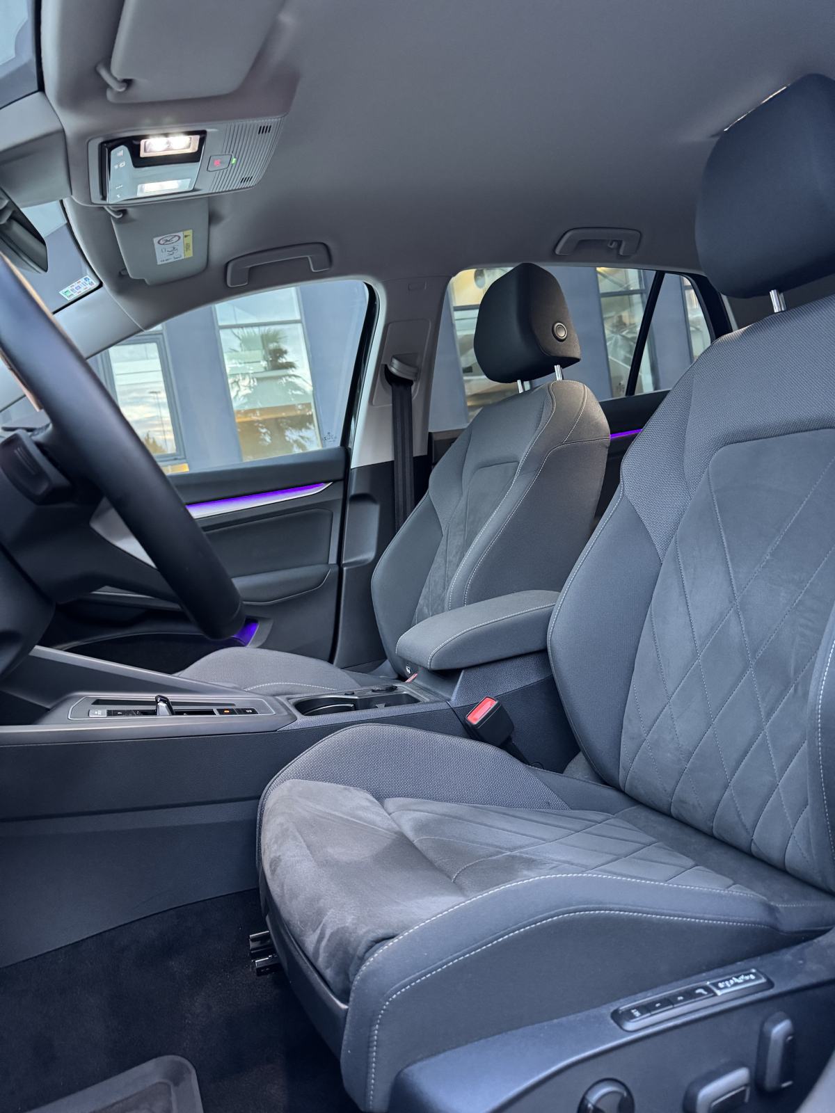 VW Golf 8 2,0 TDI DSG – 75tkm, ACC, PDC, Virtual Cockpit, Alcantara, fotografija 16