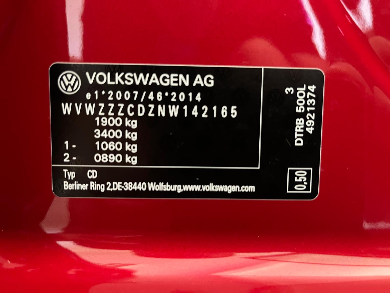 VW Golf 8 2,0 TDI DSG ACC LED NAVI CARPLAY Travel Assist Servisna, fotografija 20