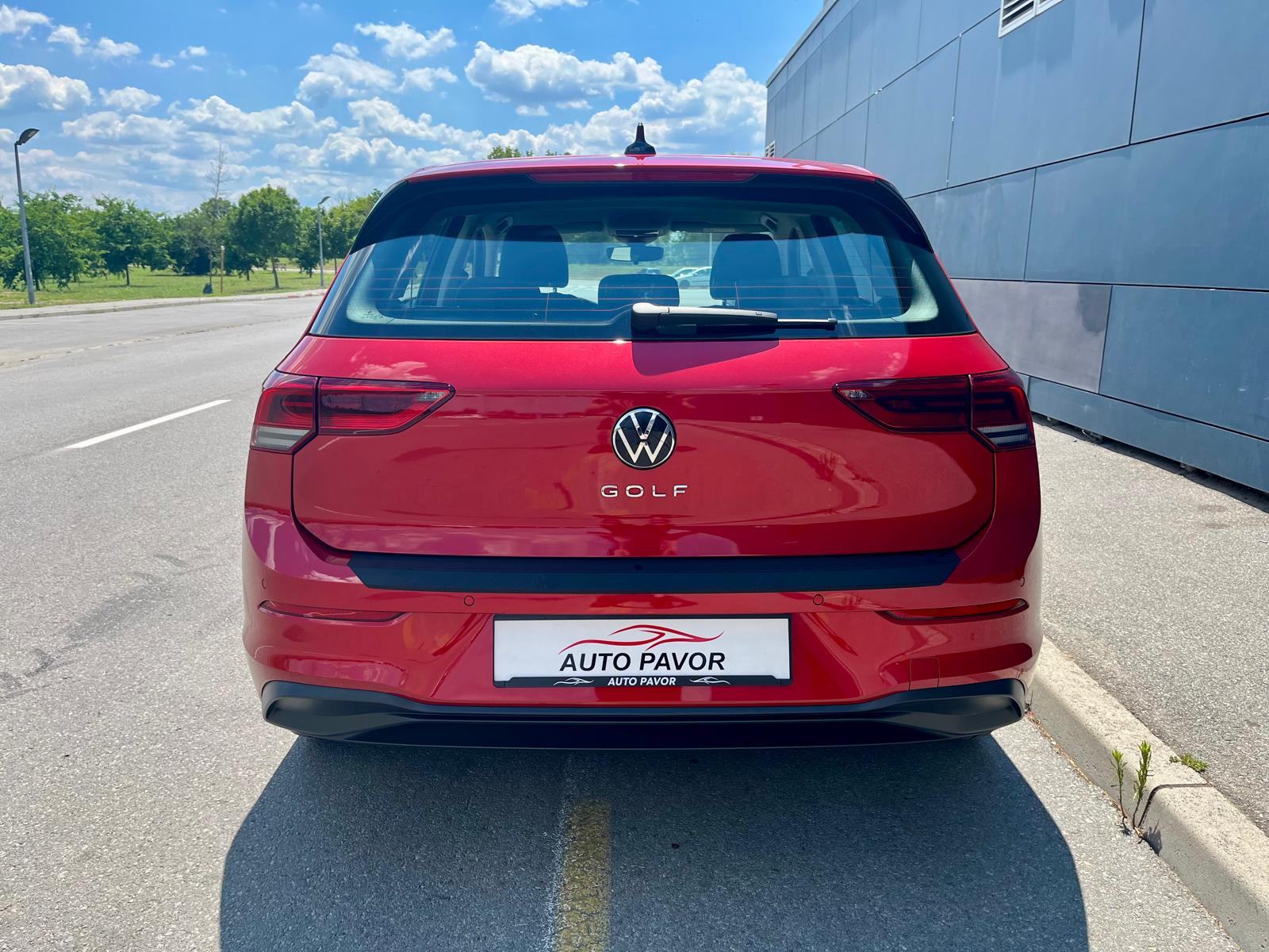 VW Golf 8 2,0 TDI DSG ACC LED NAVI CARPLAY Travel Assist Servisna, fotografija 6