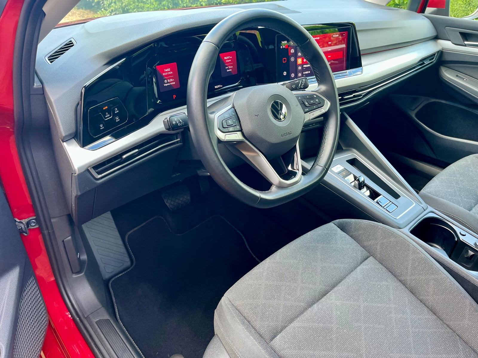VW Golf 8 2,0 TDI DSG ACC LED NAVI CARPLAY Travel Assist Servisna, fotografija 10