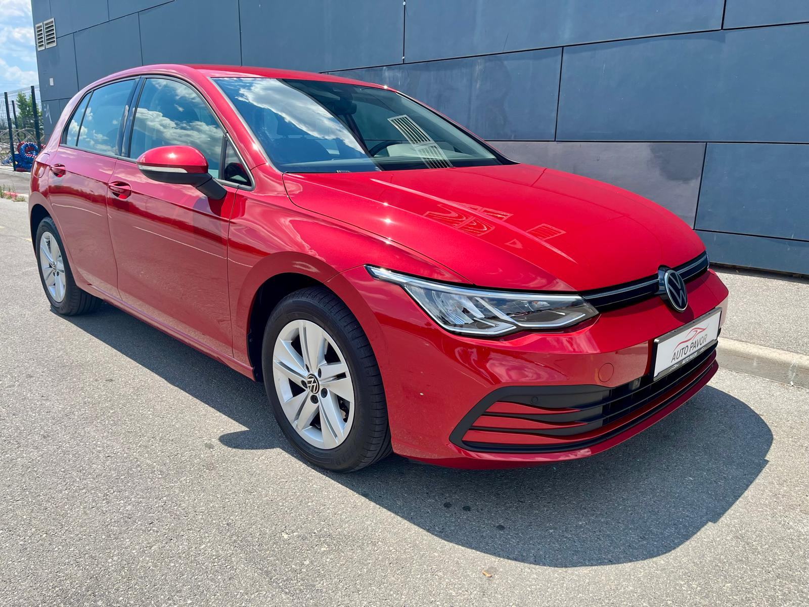 VW Golf 8 2,0 TDI DSG ACC LED NAVI CARPLAY Travel Assist Servisna, fotografija 3